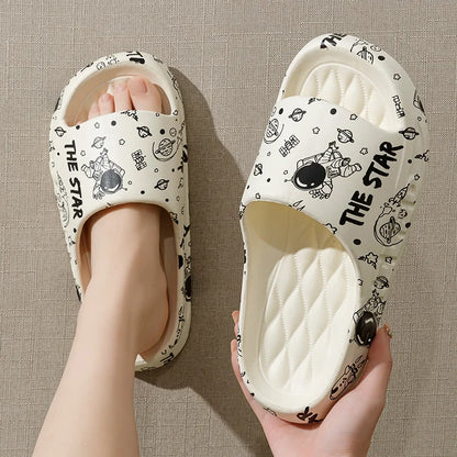 Cozy & Stylish Non-Slip Slippers – Perfect for Indoor & Outdoor Comfort