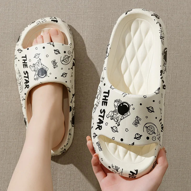 Cozy & Stylish Non-Slip Slippers – Perfect for Indoor & Outdoor Comfort